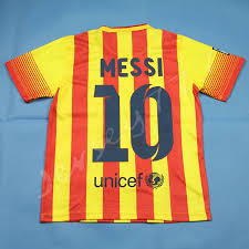 Venkovní dres Lionela Messiho.